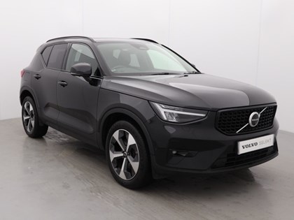 2022 (72) VOLVO XC40 2.0 B4P Ultimate Dark 5dr Auto