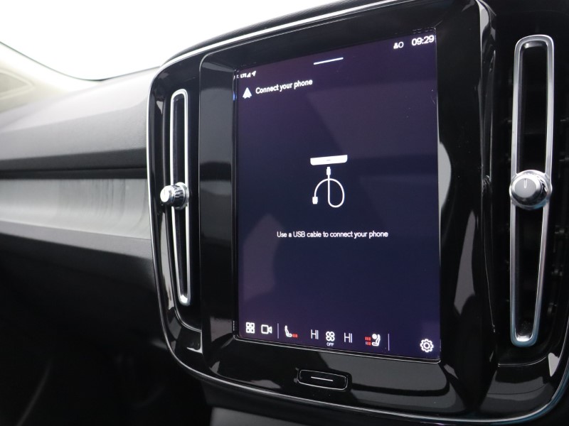 2022 (72) VOLVO XC40 2.0 B4P Ultimate Dark 5dr Auto 4799907