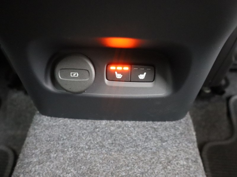 2024 (74) VOLVO XC40 2.0 B3P Plus Dark 5dr Auto 4791106