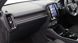 2024 (74) VOLVO XC40 2.0 B3P Plus Dark 5dr Auto 4791100