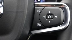 2024 (74) VOLVO XC40 2.0 B3P Plus Dark 5dr Auto 4791110