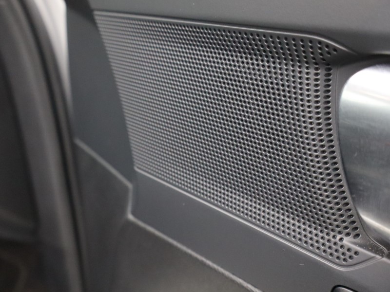 2024 (74) VOLVO XC40 2.0 B3P Plus Dark 5dr Auto 4791090