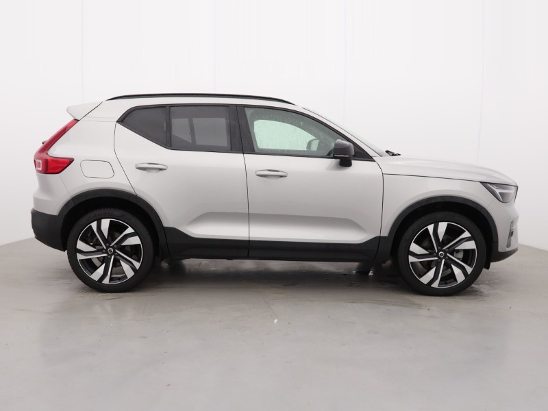 2024 (74) VOLVO XC40 2.0 B3P Plus Dark 5dr Auto 4858677