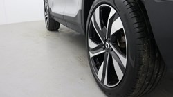 2024 (74) VOLVO XC40 2.0 B3P Plus Dark 5dr Auto 4791075
