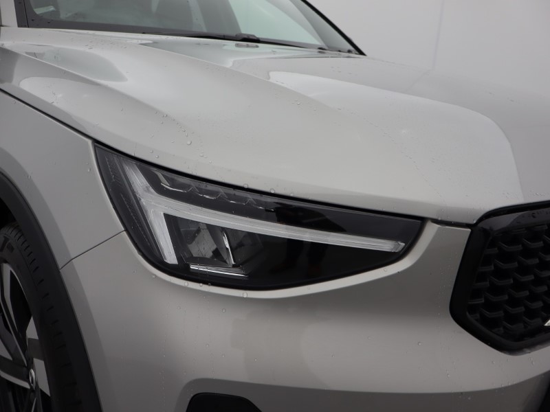 2024 (74) VOLVO XC40 2.0 B3P Plus Dark 5dr Auto 4791083