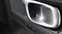 2024 (74) VOLVO XC40 2.0 B3P Plus Dark 5dr Auto 4791092