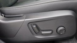 2024 (74) VOLVO XC40 2.0 B3P Plus Dark 5dr Auto 4791096