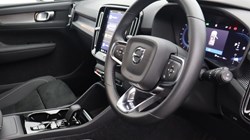 2024 (74) VOLVO XC40 2.0 B3P Plus Dark 5dr Auto 4791095