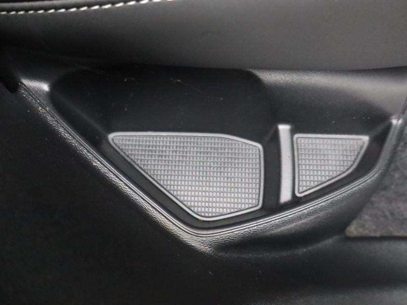 2024 (74) VOLVO XC40 2.0 B3P Plus Dark 5dr Auto 4791102