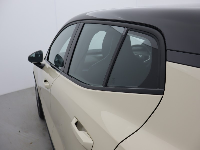 2025 (75) VOLVO EX30 315kW Twin Motor Performance Plus 69kWh 5dr Auto  *VAT QUALIFYING* 4816549