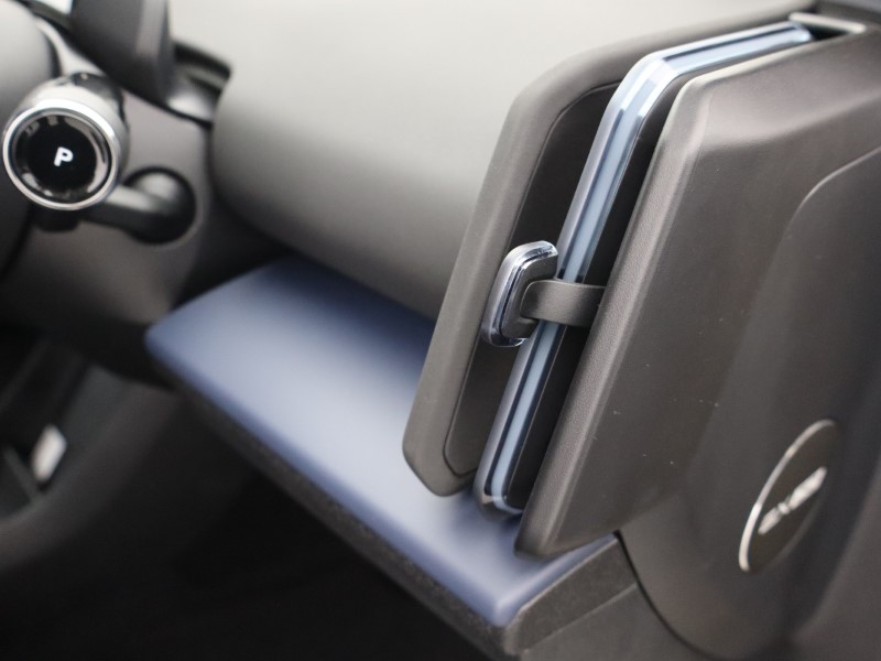 2025 (75) VOLVO EX30 315kW Twin Motor Performance Plus 69kWh 5dr Auto  *VAT QUALIFYING* 4816556