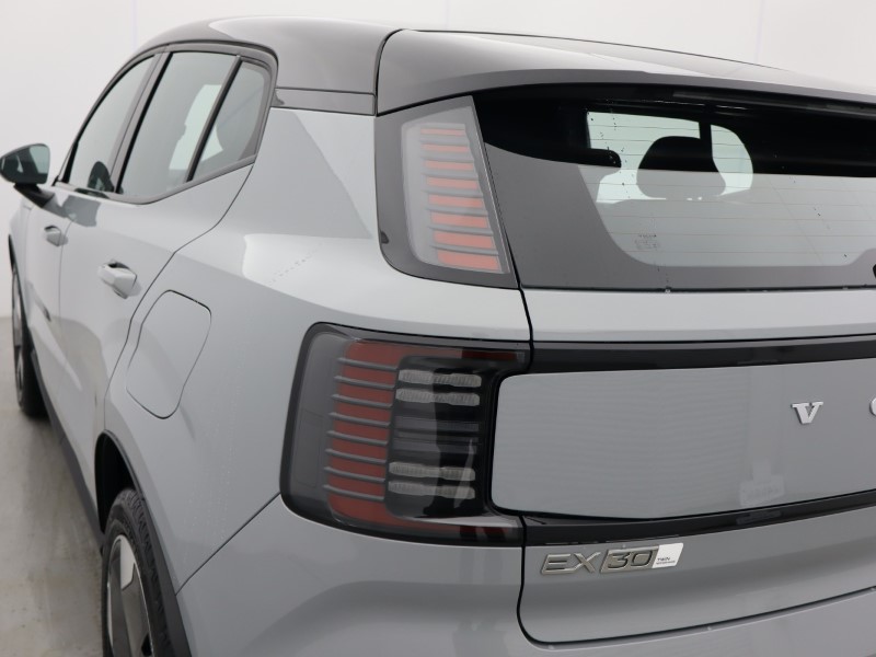 2025 (75) VOLVO EX30 315kW Twin Motor Performance Plus 69kWh 5dr  Auto  *VAT QUALIFYING* 4820000