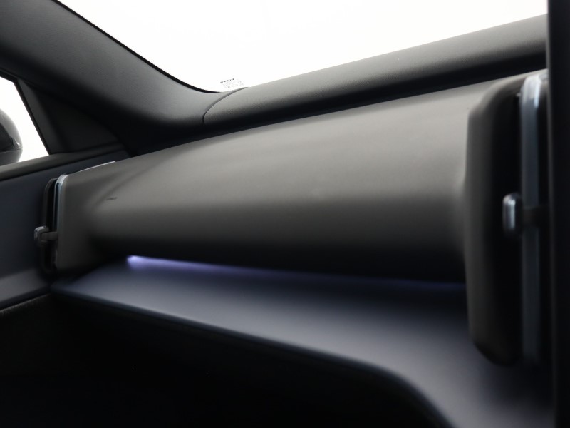 2025 (75) VOLVO EX30 315kW Twin Motor Performance Plus 69kWh 5dr  Auto  *VAT QUALIFYING* 4820039