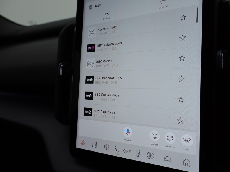 2025 (75) VOLVO EX30 315kW Twin Motor Performance Plus 69kWh 5dr  Auto  *VAT QUALIFYING* 4820034