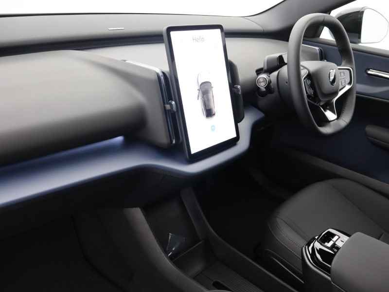 2025 (75) VOLVO EX30 200kW SM Extended Range Plus 69kWh 5dr Auto  *VAT QUALIFYING* 4815192