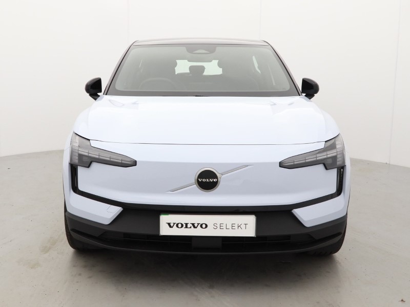 2025 (75) VOLVO EX30 200kW SM Extended Range Plus 69kWh 5dr Auto  *VAT QUALIFYING* 4815162