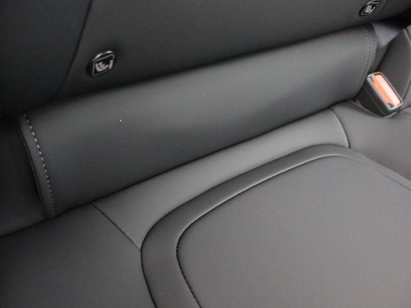 2025 (75) VOLVO EX30 200kW SM Extended Range Plus 69kWh 5dr Auto  *VAT QUALIFYING* 4815195