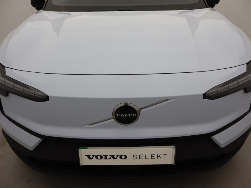 2025 (75) VOLVO EX30 200kW SM Extended Range Plus 69kWh 5dr Auto  *VAT QUALIFYING* 4815173