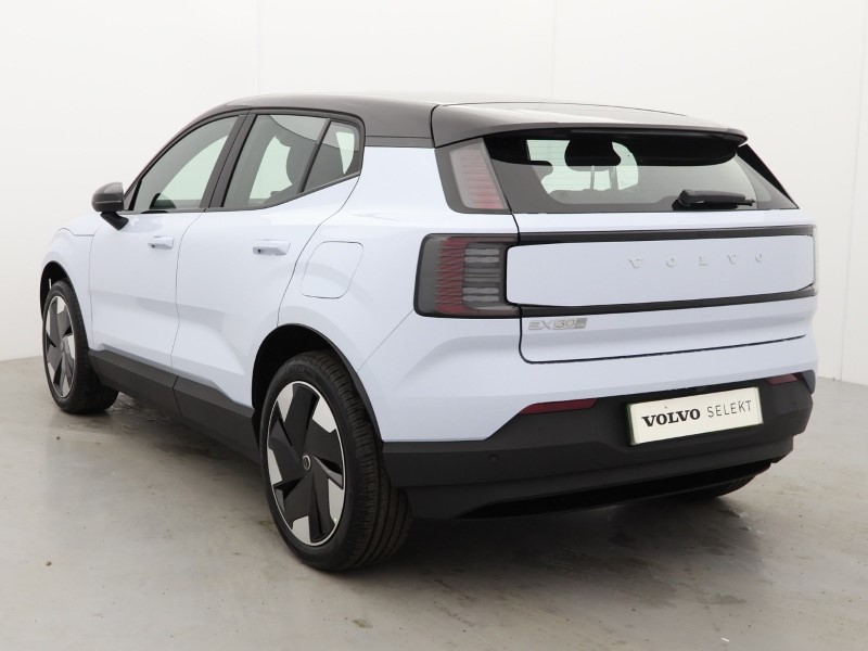 2025 (75) VOLVO EX30 200kW SM Extended Range Plus 69kWh 5dr Auto  *VAT QUALIFYING* 4815167