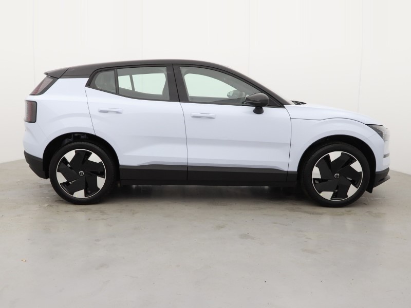 2025 (75) VOLVO EX30 200kW SM Extended Range Plus 69kWh 5dr Auto  *VAT QUALIFYING* 4815166