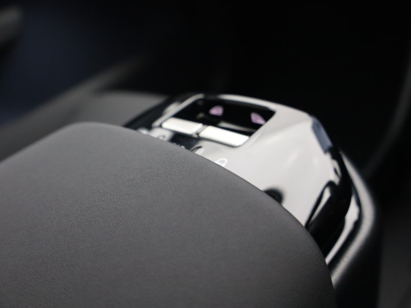 2025 (75) VOLVO EX30 200kW SM Extended Range Plus 69kWh 5dr Auto  *VAT QUALIFYING* 4815206