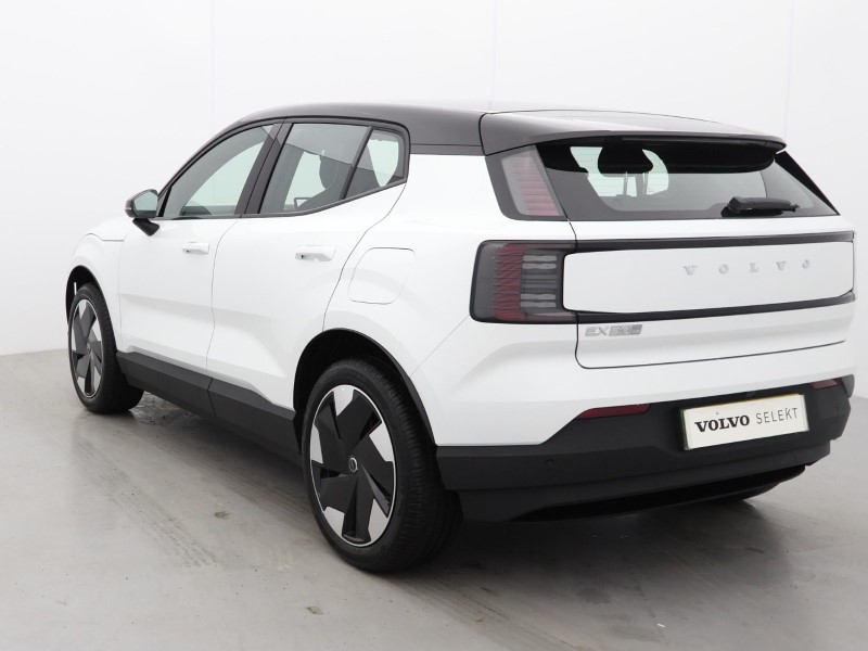 2025 (75) VOLVO EX30 200kW SM Extended Range Plus 69kWh 5dr Auto *VAT QUALIFYING* 4815964
