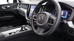 2023 (73) VOLVO XC60 2.0 B5P Plus Dark 5dr AWD Geartronic 4833710