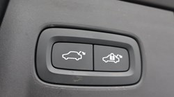 2020 (69) VOLVO V90 2.0 D4 Cross Country Plus 5dr AWD Geartronic 4800800