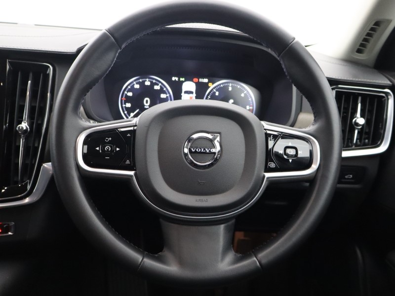 2020 (69) VOLVO V90 2.0 D4 Cross Country Plus 5dr AWD Geartronic 4800823