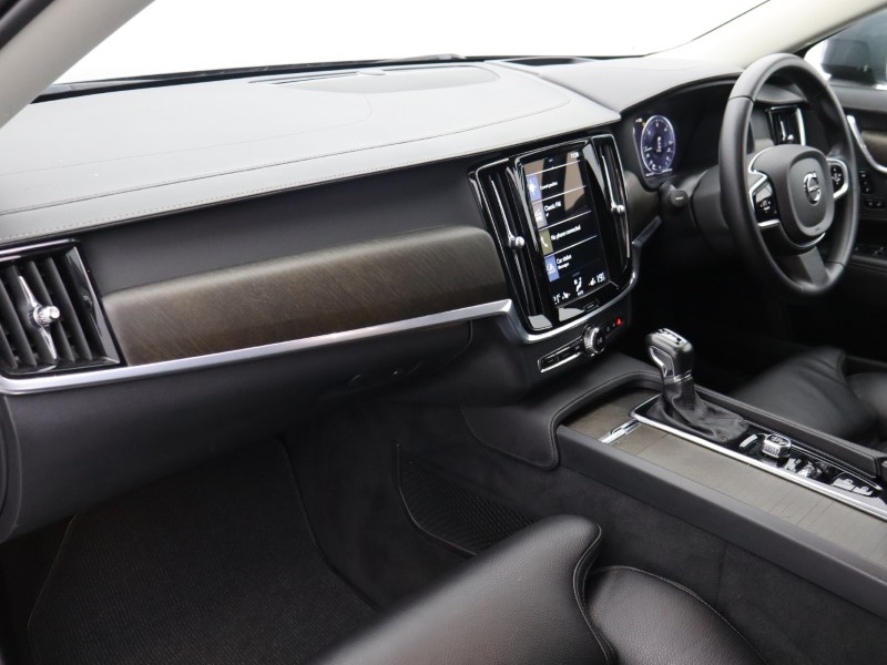 2020 (69) VOLVO V90 2.0 D4 Cross Country Plus 5dr AWD Geartronic 4800815