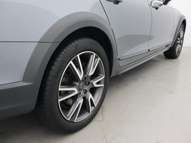 2020 (69) VOLVO V90 2.0 D4 Cross Country Plus 5dr AWD Geartronic 4800795