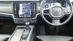 2020 (69) VOLVO V90 2.0 D4 Cross Country Plus 5dr AWD Geartronic 4800821