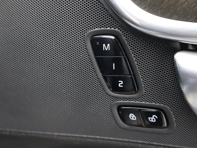 2020 (69) VOLVO V90 2.0 D4 Cross Country Plus 5dr AWD Geartronic 4800809