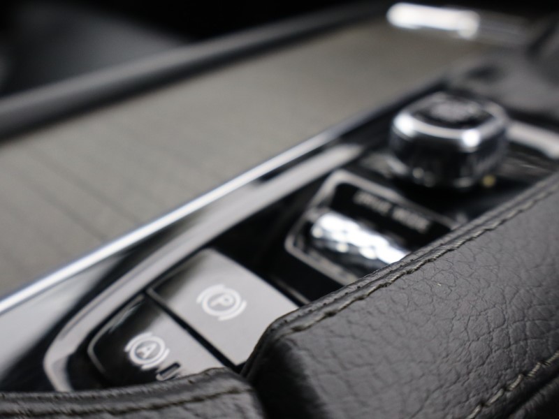 2020 (69) VOLVO V90 2.0 D4 Cross Country Plus 5dr AWD Geartronic 4800834