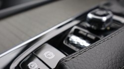 2020 (69) VOLVO V90 2.0 D4 Cross Country Plus 5dr AWD Geartronic 4800834