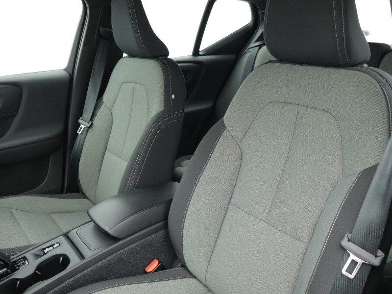 2024 (73) VOLVO XC40 2.0 B3P Core 5dr Auto 4954731