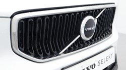 2024 (73) VOLVO XC40 2.0 B3P Core 5dr Auto 4954704