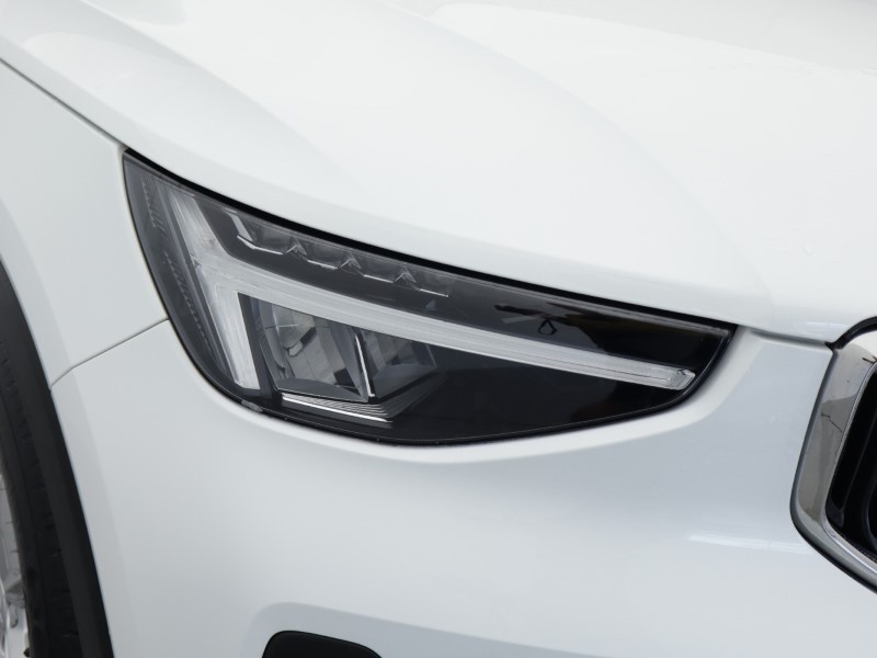 2024 (73) VOLVO XC40 2.0 B3P Core 5dr Auto 4954703