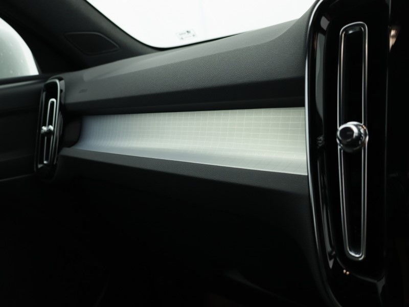 2024 (73) VOLVO XC40 2.0 B3P Core 5dr Auto 4954748