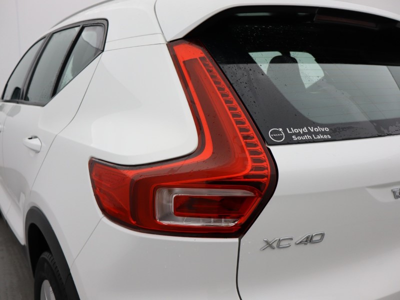 2024 (73) VOLVO XC40 2.0 B3P Core 5dr Auto 4954710