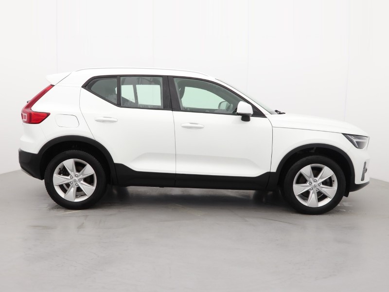 2024 (73) VOLVO XC40 2.0 B3P Core 5dr Auto 4954700