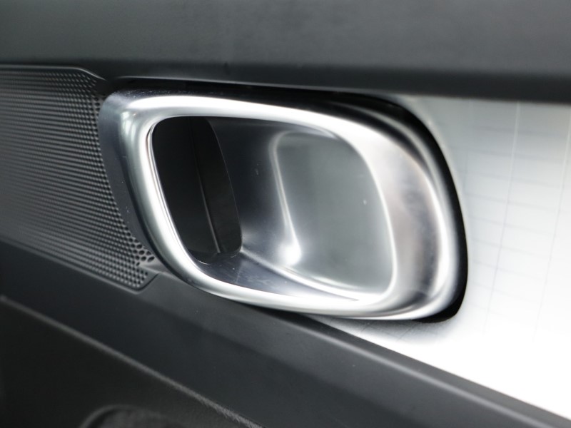 2024 (73) VOLVO XC40 2.0 B3P Core 5dr Auto 4954723