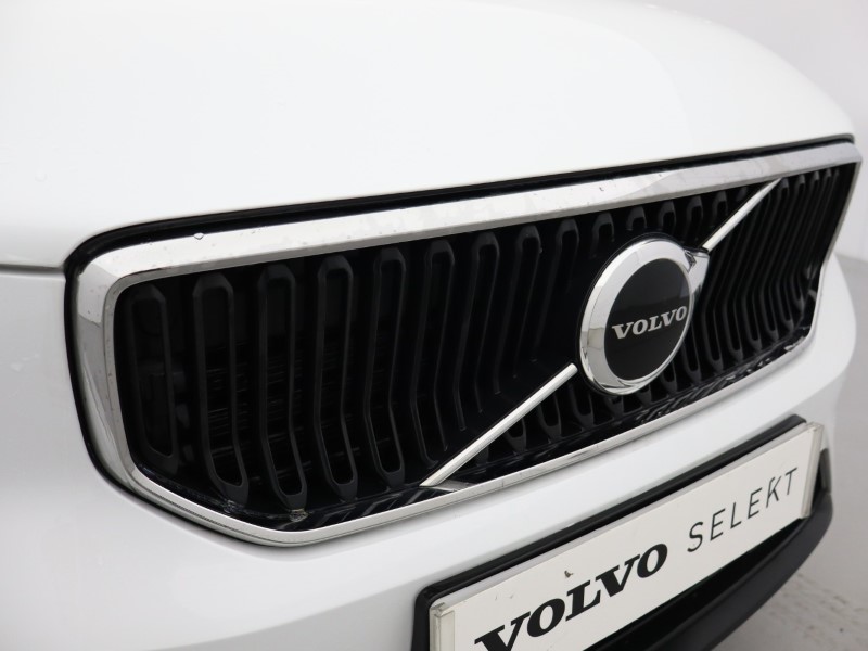 2024 (73) VOLVO XC40 2.0 B3P Core 5dr Auto 4954707