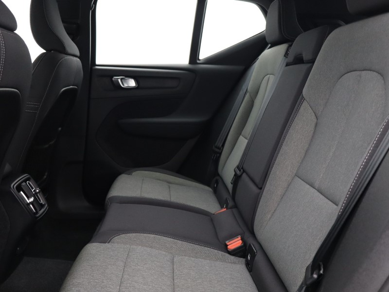 2024 (73) VOLVO XC40 2.0 B3P Core 5dr Auto 4830743