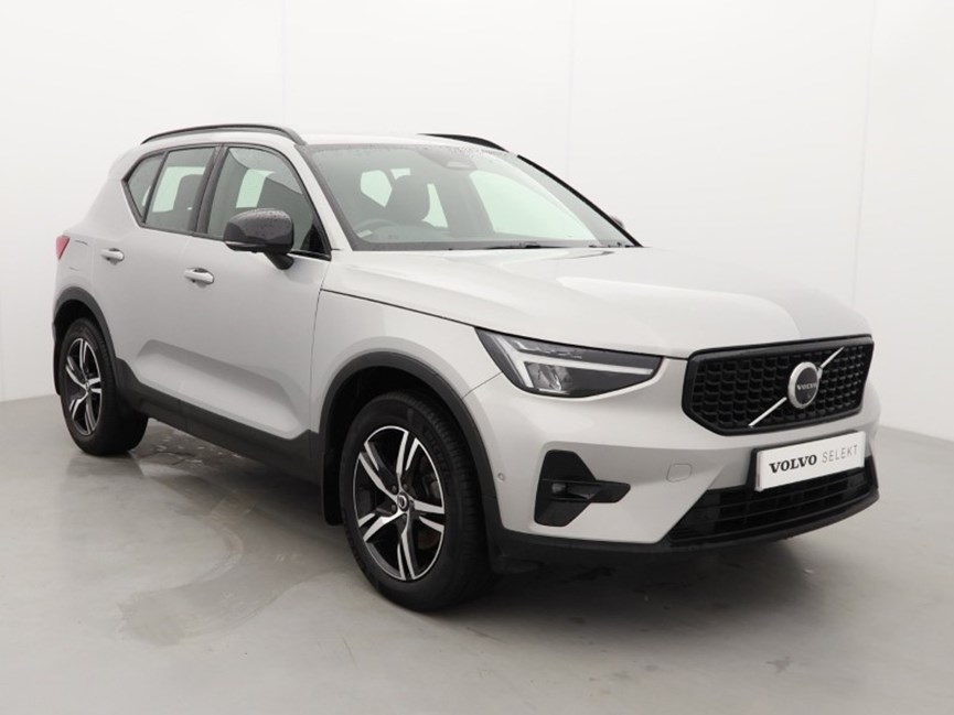 2023 (23) VOLVO XC40 2.0 B3P Plus Dark 5dr Auto