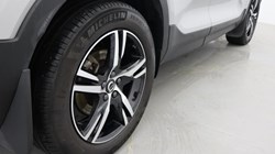 2023 (23) VOLVO XC40 2.0 B3P Plus Dark 5dr Auto 4831016