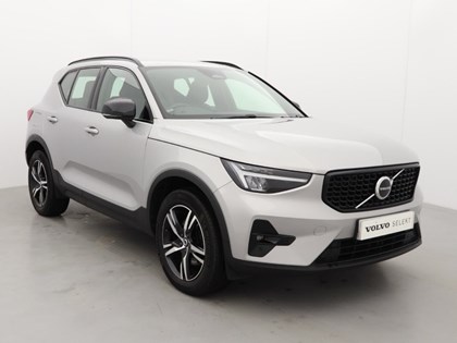 2022 (72) VOLVO XC40 2.0 B3P Plus Dark 5dr Auto