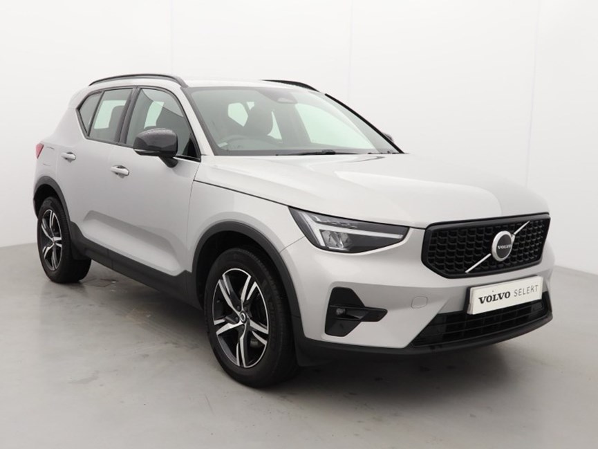 2022 (72) VOLVO XC40 2.0 B3P Plus Dark 5dr Auto