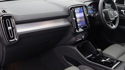 2022 (72) VOLVO XC40 2.0 B3P Plus Dark 5dr Auto 4831606