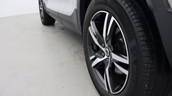 2022 (72) VOLVO XC40 2.0 B3P Plus Dark 5dr Auto 4831594